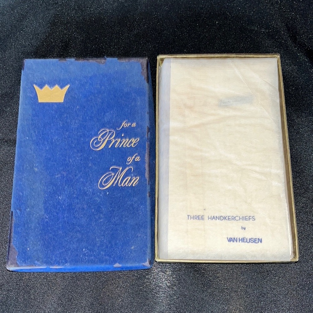 Vintage VAN HEUSEN Boxed Handkerchiefs~NIB Set of 3 Hankies